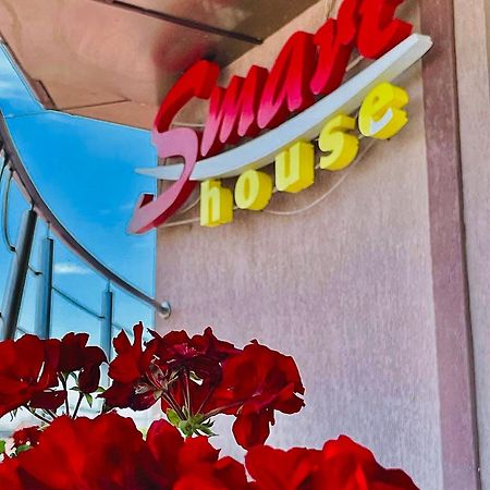 科斯蒂内什蒂 Smarthouse酒店 外观 照片