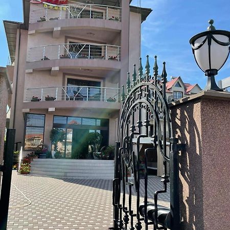 科斯蒂内什蒂 Smarthouse酒店 外观 照片